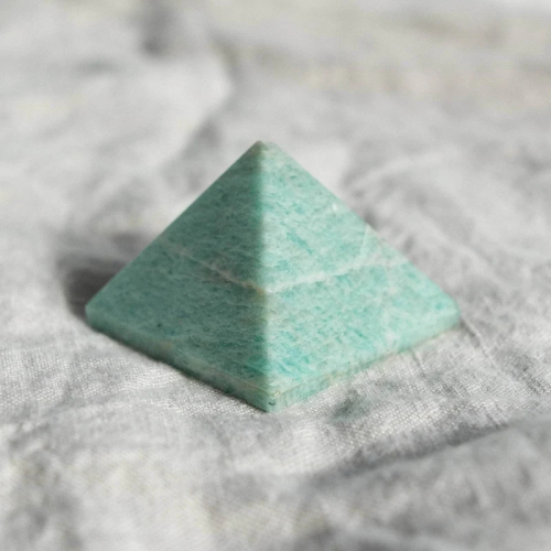 Amazonite Baby Pyramid 20 - 25 mm